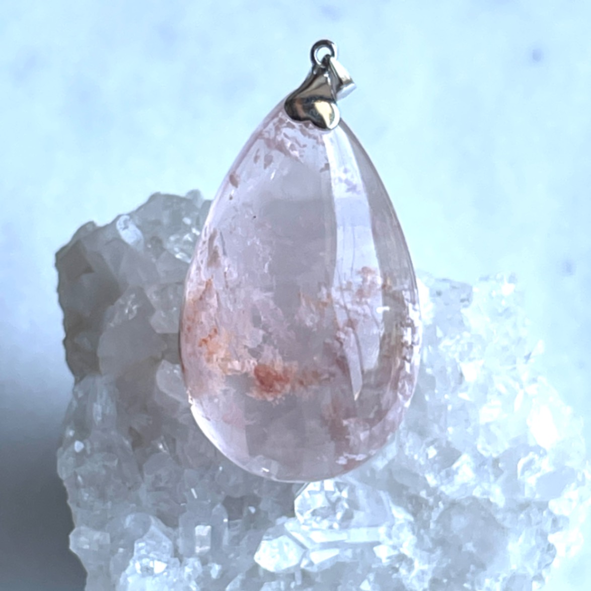 レア・超美石】セリサイト イン ローズクォーツ ペンダント(※高品質 レア・超美石】セリサイト イン ローズクォーツ ペンダント(※高品質