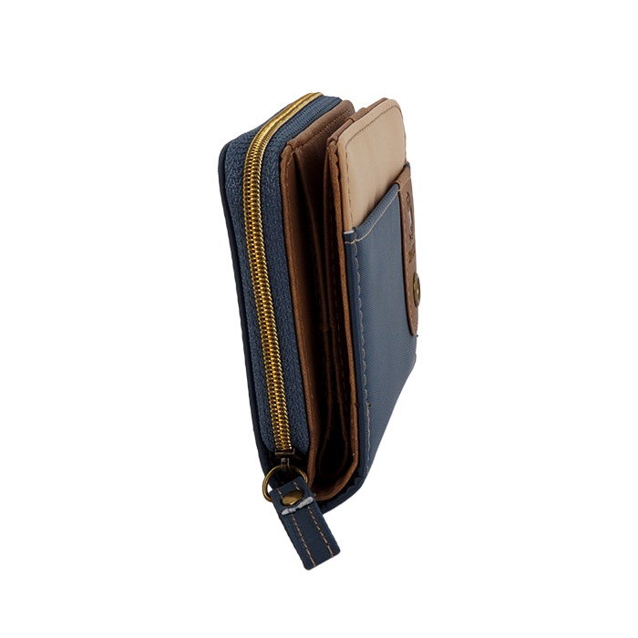 C.W.NICOL 奢 饦ɥեʡޤ