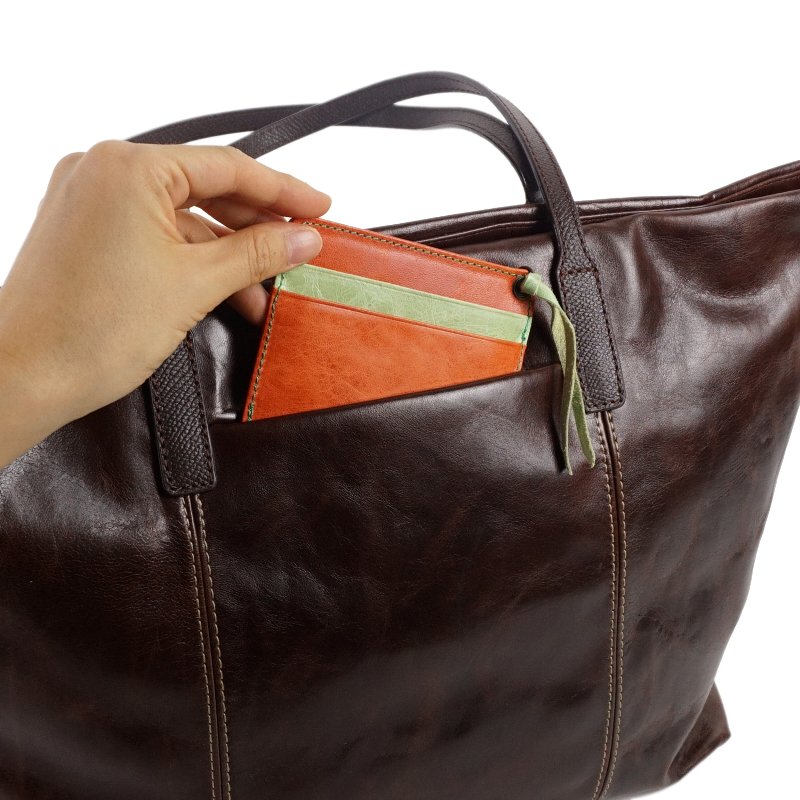 paccapacca LTD �ȡ��ȥХå�