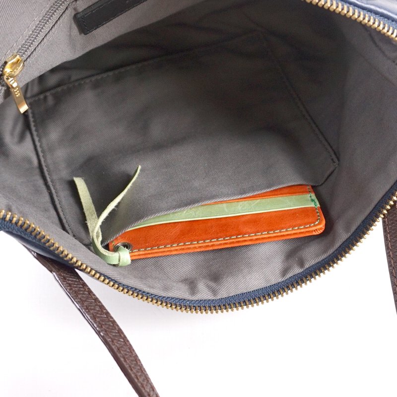 paccapacca LTD ���������Хå�