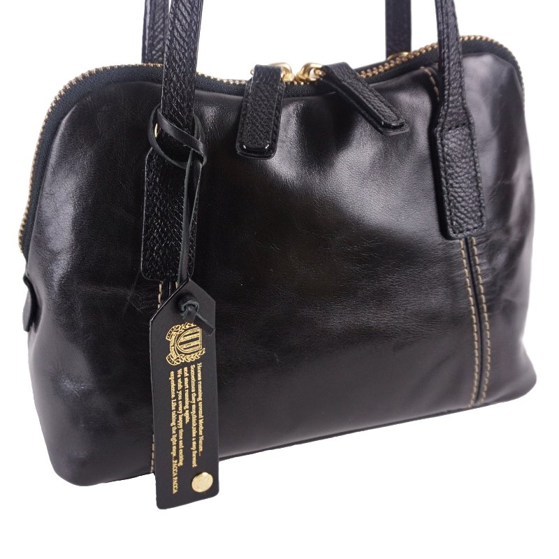 paccapacca LTD �ߥ˥��������Хå�