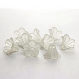 約14×10mm 30個入 アクリルビーズ フラワー 穴1.2mm つや消し白 / 花座 ビーズキャップ ゆめかわいい ボタニカル お花 手芸 プラビーズ マットカラー スペーサー【ゆうパケット対応】