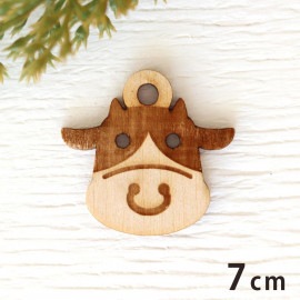 木製チャーム うしの顔 7cm 厚さ2.5mm アンシャンテラボ / うし 丑 牛 干支 アクセサリーパーツ チャーム 木製 キーホルダー ハンドメイド材料 【ゆうパケット対応】|チャーム|アイテムか