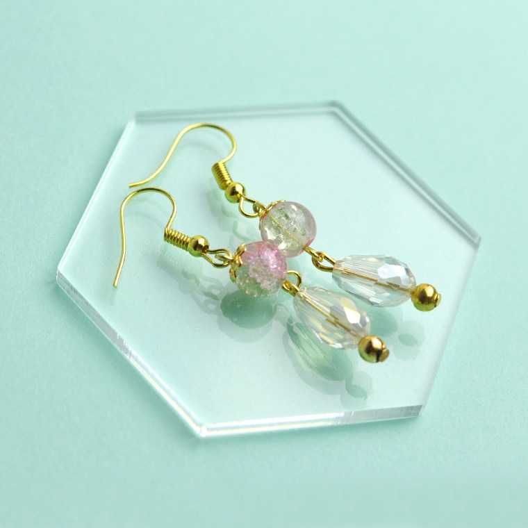 アクリル製 ディスプレイ小物 六角形 小サイズ クリア 55×63mm 厚さ3mm アンシャンテラボ / 撮影用小物 SNS インスタグラム Instagram 商品画像 ネット販売 展示 ハンドメイドアクセサリー 手作り【ゆうパケット対応】