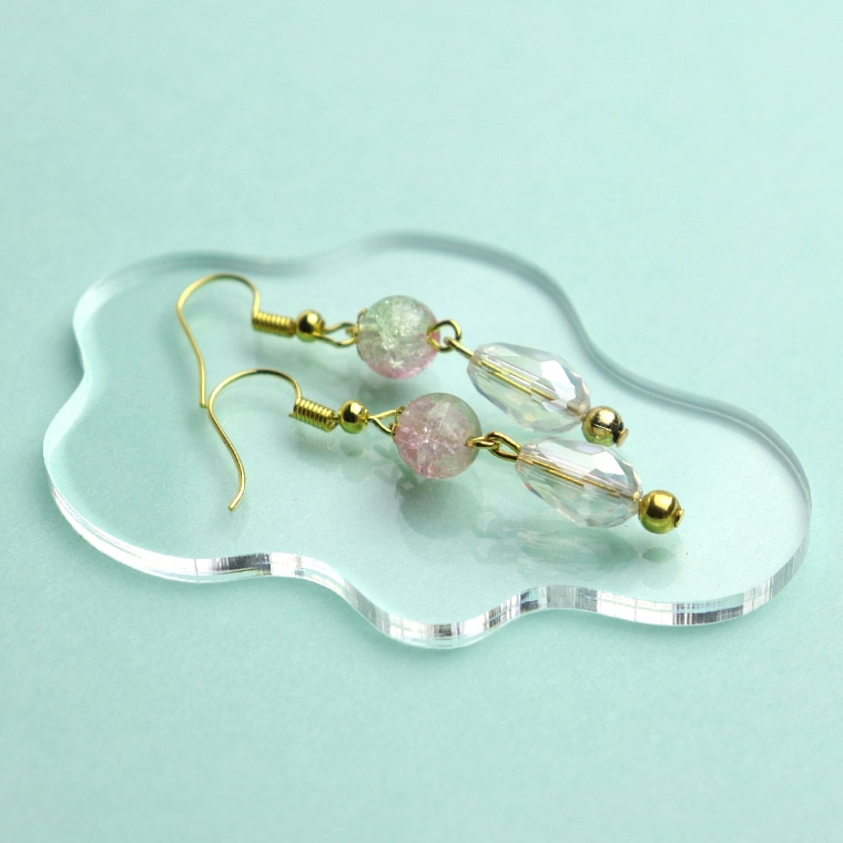 アクリル製 ディスプレイ小物 雲 小サイズ クリア 52×77mm 厚さ3mm アンシャンテラボ / 撮影用小物 SNS インスタグラム Instagram 商品画像 ネット販売 展示 ハンドメイドアクセサリー 手作り【ゆうパケット対応】