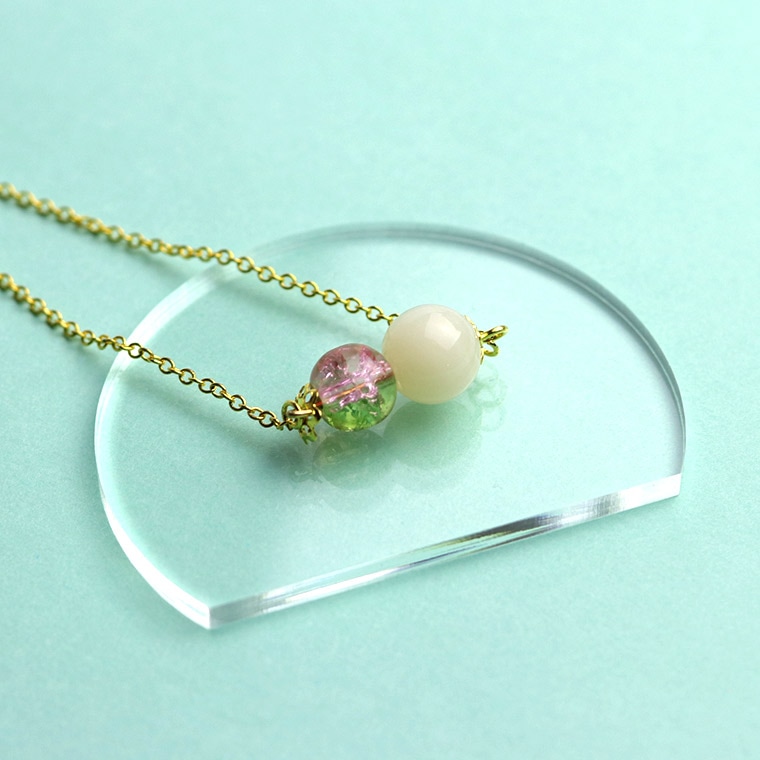 アクリル製 ディスプレイ小物 半円 小サイズ クリア 44×57mm 厚さ3mm アンシャンテラボ / 撮影用小物 SNS インスタグラム Instagram 商品画像 ネット販売 展示 ハンドメイドアクセサリー 手作り【ゆうパケット対応】