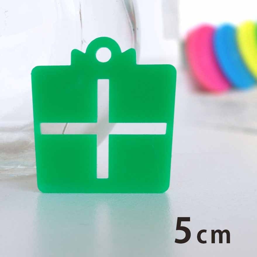 アクリルチャーム プレゼント台形 5cm 厚さ2mm アンシャンテラボ / ゲーム アクセサリーパーツ ピアス イヤリング キーホルダー ハンドメイド材料 レジン資材 【ゆうパケット対応】