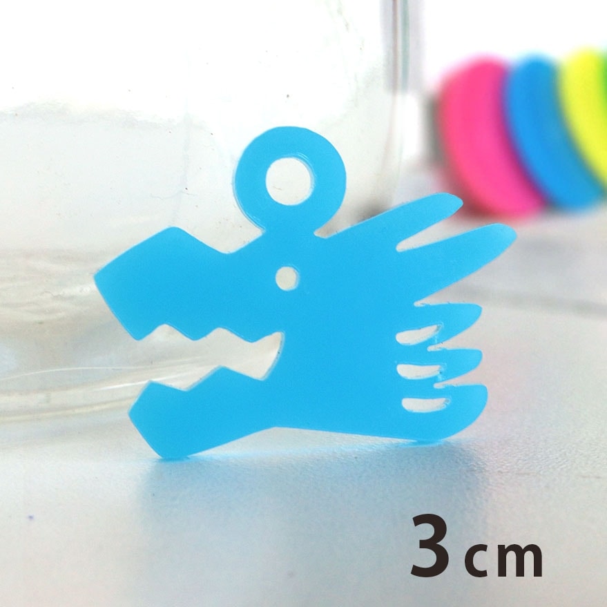 アクリルチャーム 龍の頭 3cm 厚さ2mm 選べる豊富なカラー アンシャンテラボ / たつ 龍 辰 ドラゴン りゅう かわいい 干支 十二支 お正月 縁起物 和風 和柄 アクセサリーパーツ ピアス イヤリング キーホルダー ハンドメイド材料 レジン資材 【ゆうパケット対応】