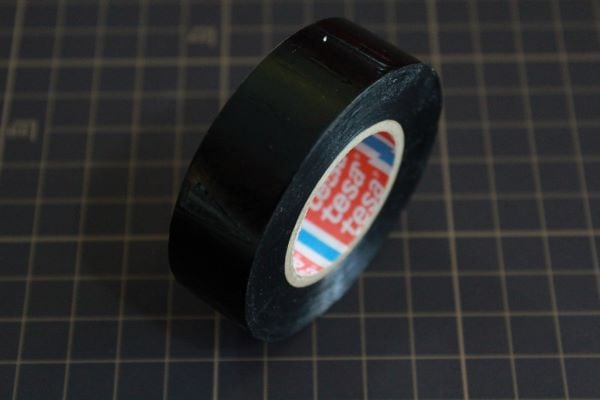 テサ 4251PVC ビニールテープ 19mmX20m 1箱 200巻入 黒 | 工業用テープ