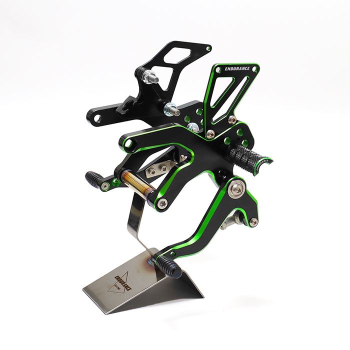 Ninja ZX-25R ZX-4R SE ZX-4RR バックステップキット （ブラック/グリーン） 