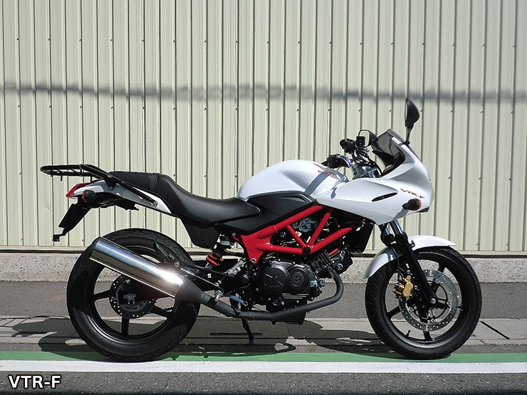 4_000000000550.jpg?1678209907