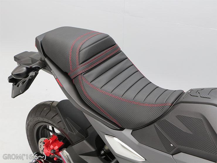 グロム grom jc61前期　エンデュランス　シート　値段相談可 ホンダ（HONDA） グロム シート 77200-K26-B000 純正 中古 バイク 部品