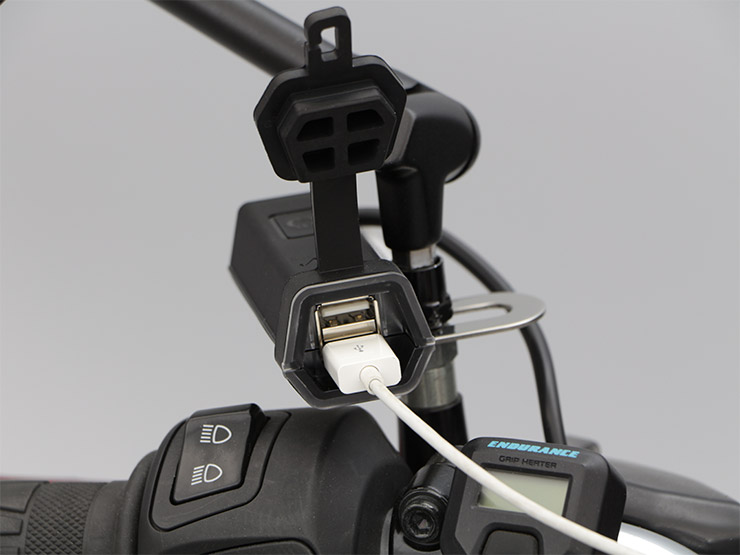 NMAX155ヤマハUSB美品 ヤマハ NMAX 155 USB電源 | バイクパーツ通販 Webike