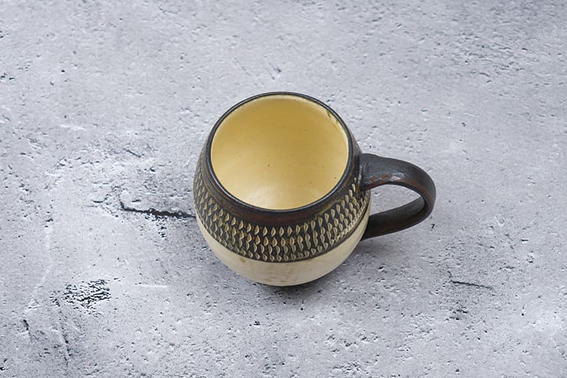 KOISHIWARA HOMES カネハ窯 マグカップ(茶マット)
