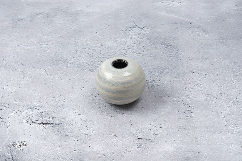 KOISHIWARA HOMES マルダイ窯 花器（ホワイト）【S】