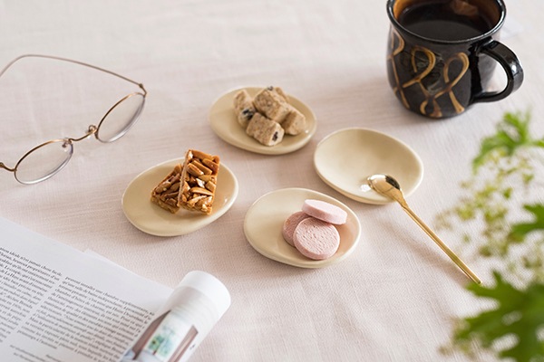 大堀相馬焼 松永窯 箸置き小皿 アイボリー