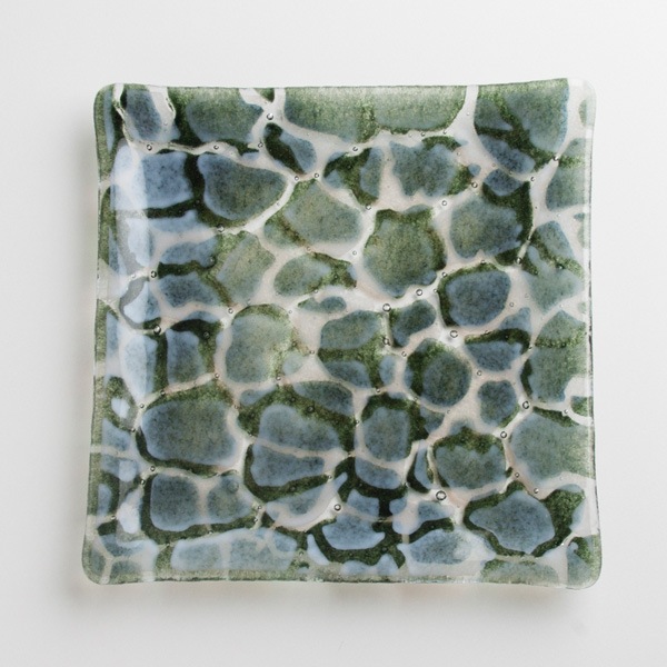 琉球ガラス グラスアート藍　GUSUKU プレート20cm(知念城 Chinen Gusuku) (ラッピング・熨斗不可)