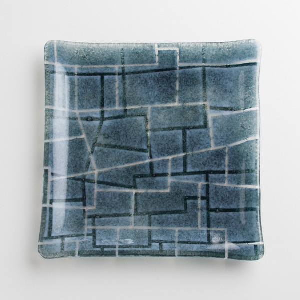 琉球ガラス グラスアート藍　GUSUKU プレート20cm(糸数城 Itokazu Gusuku) (ラッピング・熨斗不可)