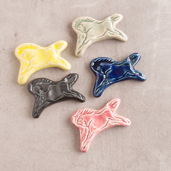 大堀相馬焼　松永窯　馬の箸置き　コバルト