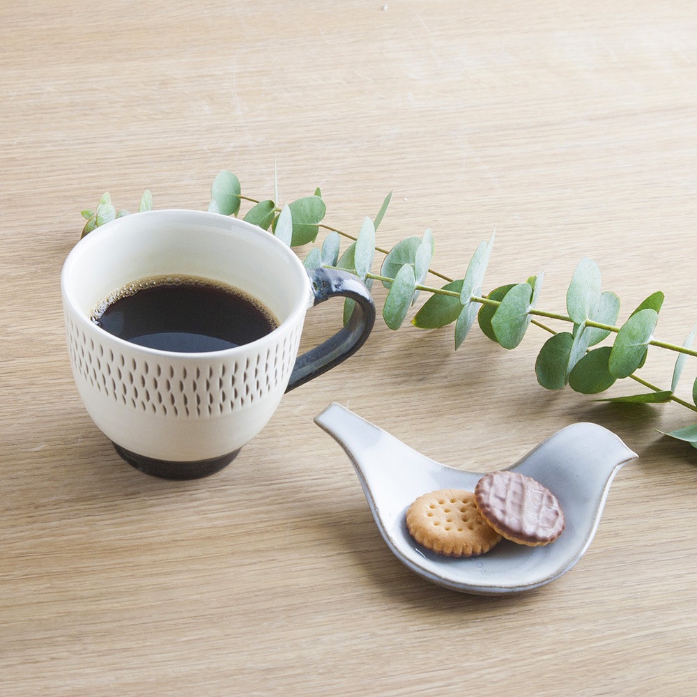 小石原焼 圭秀窯 鳥小皿(白釉) | すべての商品 | 縁器屋(えんぎや