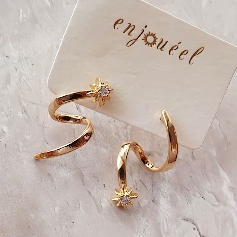 スパイラルシャインピアス【ニッケルフリー】