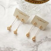 スポットクリスタルピアス【ニッケルフリー】|ピアス