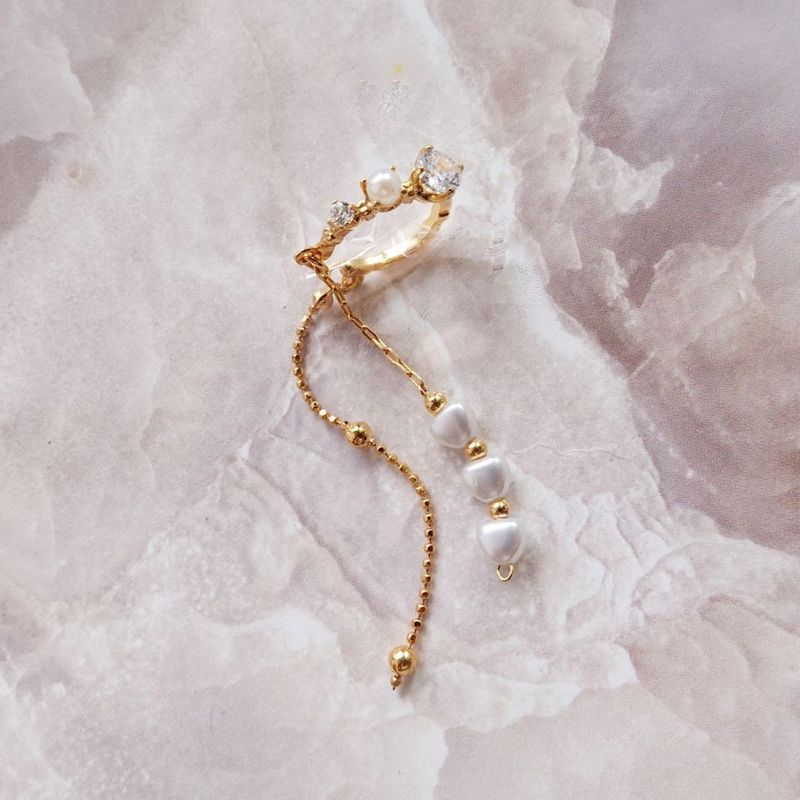 バリオスチャームパールイヤーカフ【ニッケルフリー】