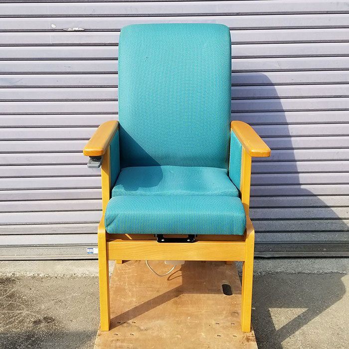 【中古】電動リフトアップチェア パラマウントベッド 電動起立補助椅子 【動産王】札幌☆送料無料