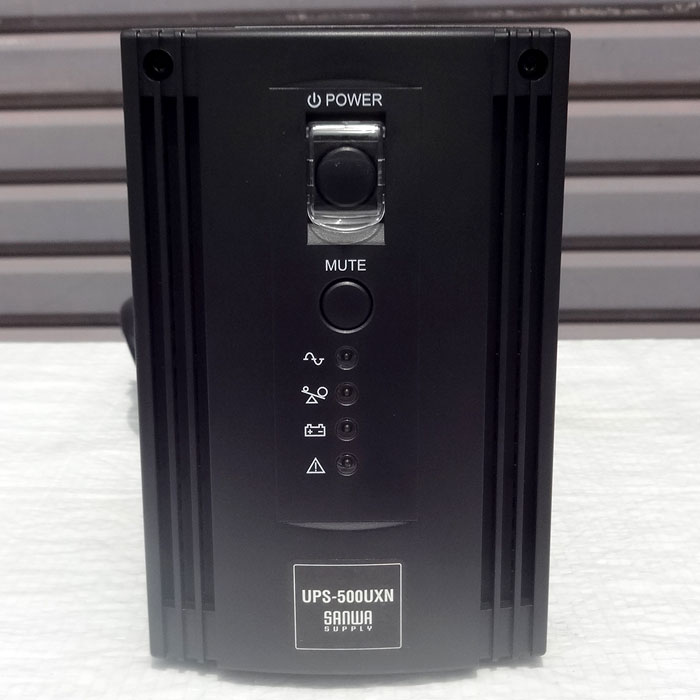 【中古】 小型無停電電源装置 UPS-500UXN サンワサプライ 2017年 未使用品 店舗什器【動産王】札幌☆送料無料