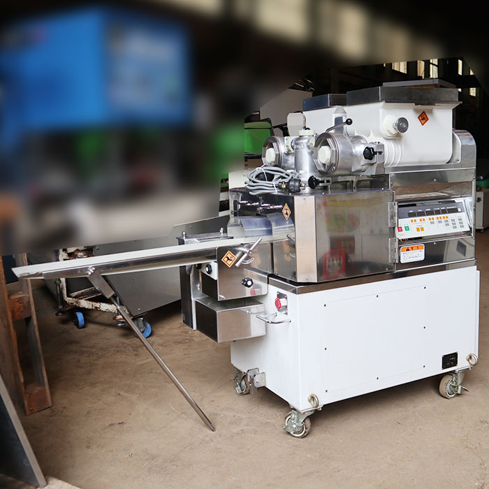 【中古】 レオン 火星人 包餡機 CN120 1996年 包あん機 業務用    厨房機器【動産王】千葉☆送料無料