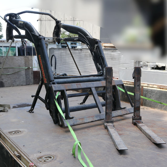 【中古】 山陽機器/三菱 フロントローダー ロードマスター21 アタッチメント付 農産機械（農林水）【動産王】千葉★引取限定