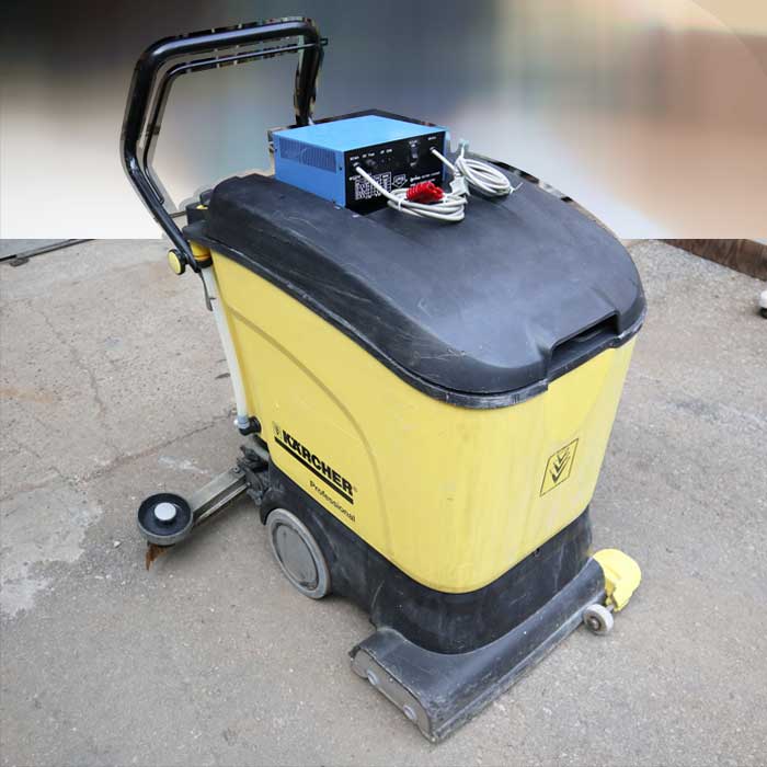 【中古】床洗浄機 BR 40/25 C KARCHER ケルヒャー 2012年 手押し 業務用  【動産王】千葉★引取限定
