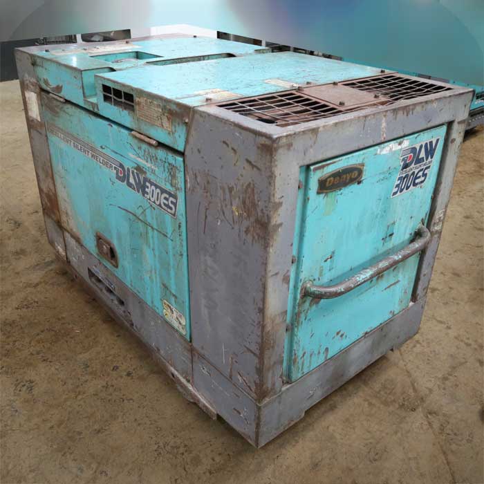 【中古】防音型エンジン溶接機 DLW-300ES デンヨー 2006年  【動産王】千葉☆送料無料