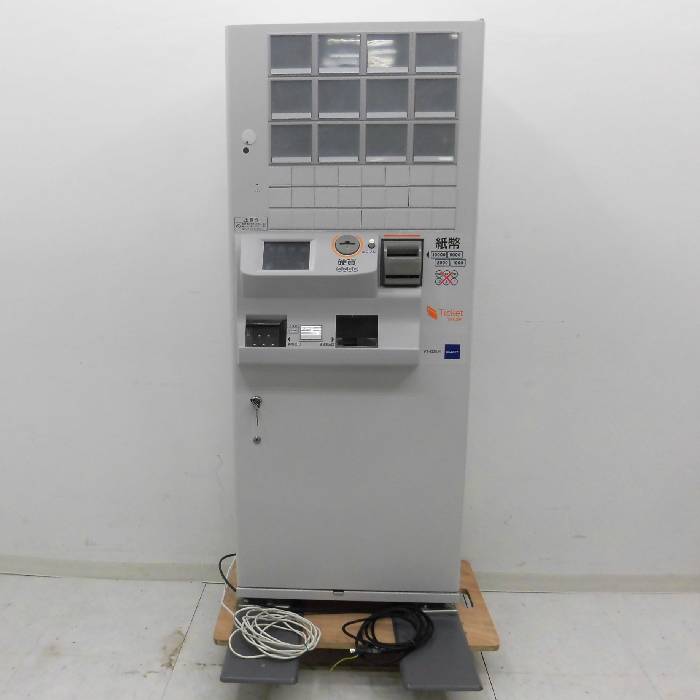 【中古】券売機 VT-G20M グローリー 2016年 GLORY 高額紙幣対応 新500円硬貨対応【動産王】富山☆送料無料