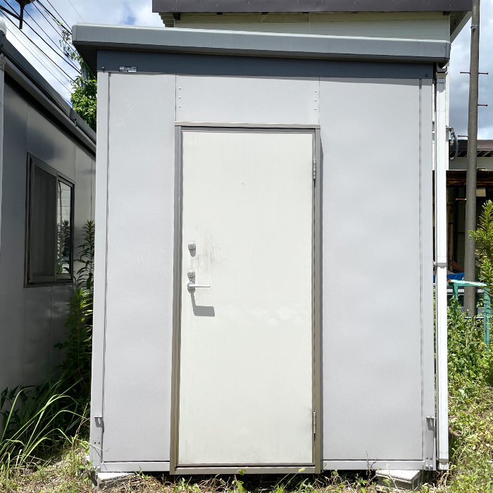 イナバ大型物置 中古 状態は悪いです