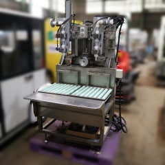 【中古】 2連式半自動充填機 マカベ JTSLHK 2011年 【動産王】千葉☆送料無料