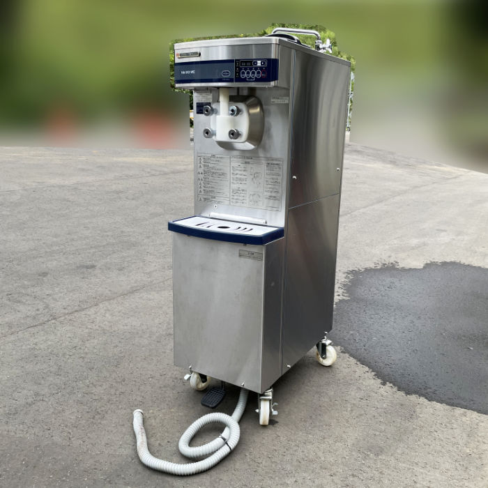 【中古】 ソフトクリームマシン NA-3431WE 日世 2017年 業務用ソフトクリーム 【動産王】千葉☆送料無料