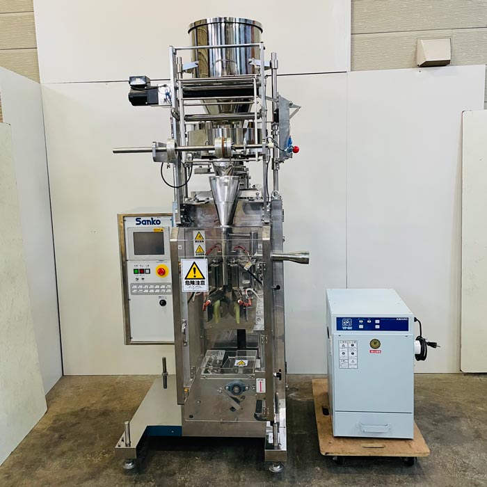 中古｜粉体充填包装機 MC303a 三光 2015年 集塵機付き 3方包装機 ｜動産王｜北海道｜引取限定