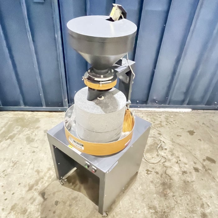 安山岩石臼製粉機 直径30cm 安山岩石臼製粉機 直径30cm 安山岩石臼製粉機 直径30cm