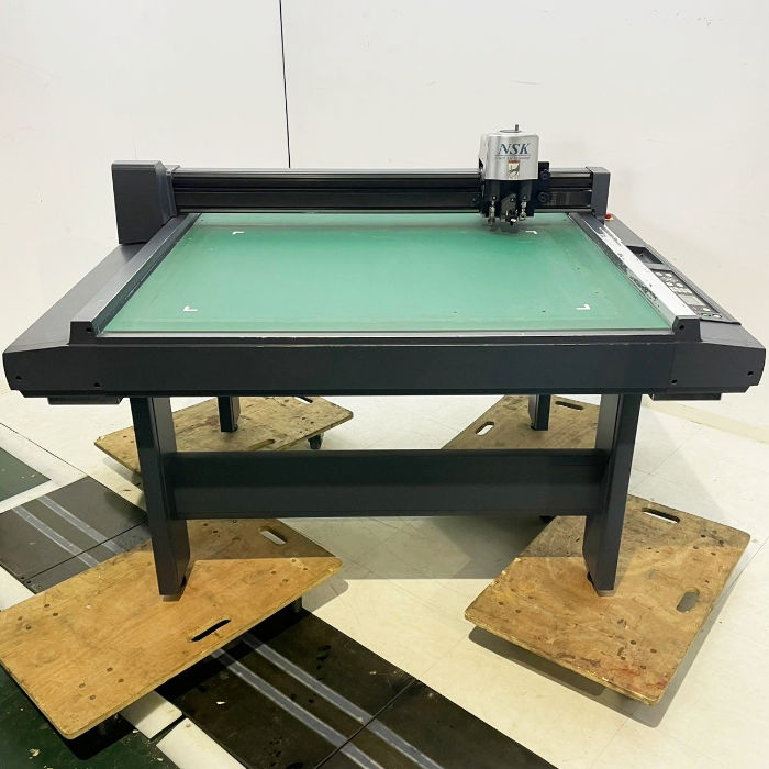 中古｜段ボールサンプルカットマシン NS-W 0907 日本製図器工業 2008年 紙器段ボールサンプル作成機 ｜動産王｜宮城｜引取｜送料別