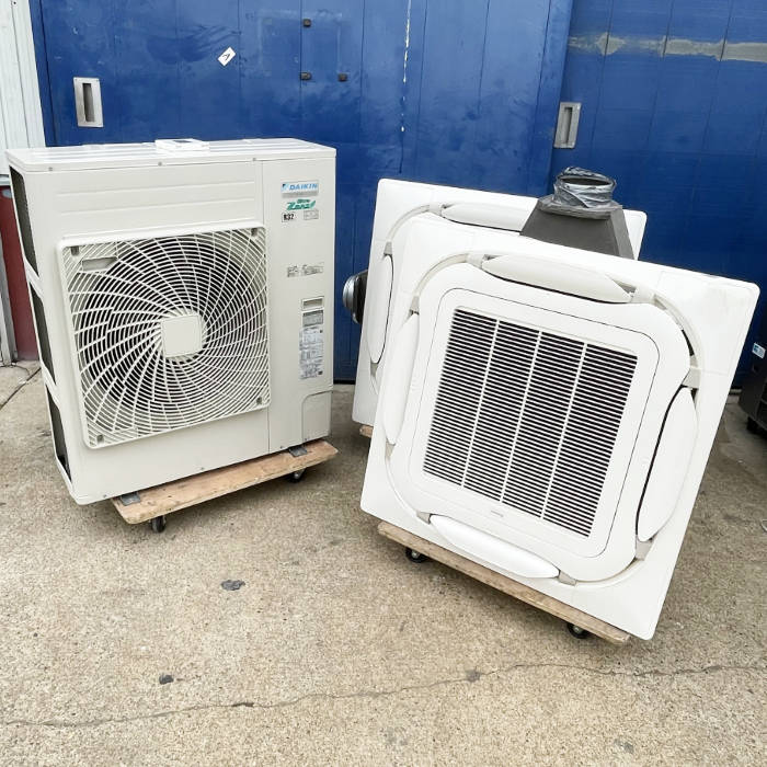 中古｜業務用ツイン天カセエアコン6馬力（内機）FHCP80FBx2（送風用1