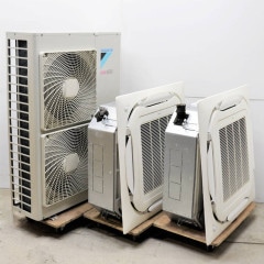 中古｜天井カセット形エアコン 10馬力 ツイン 室内機CS-P140U7B×2台