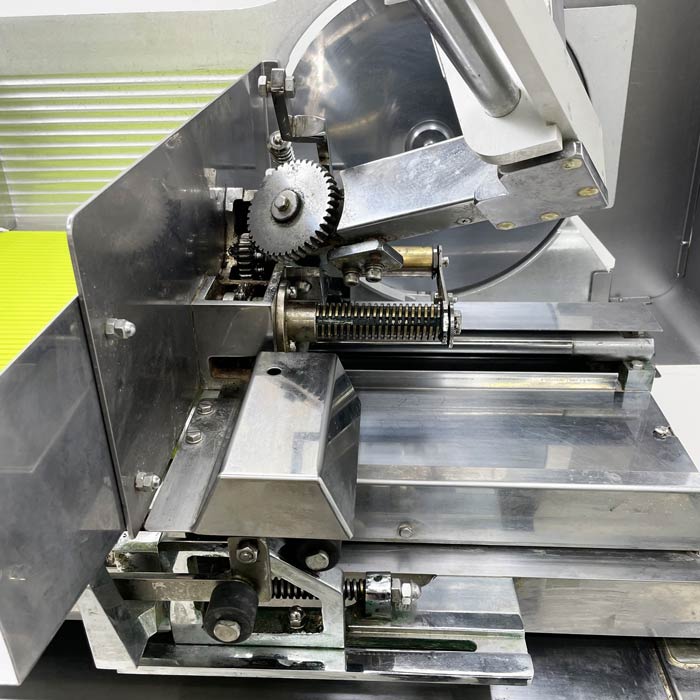 中古】 ミートスライサー NBC-330LⅡ なんつね 2012年 【動産王】富山