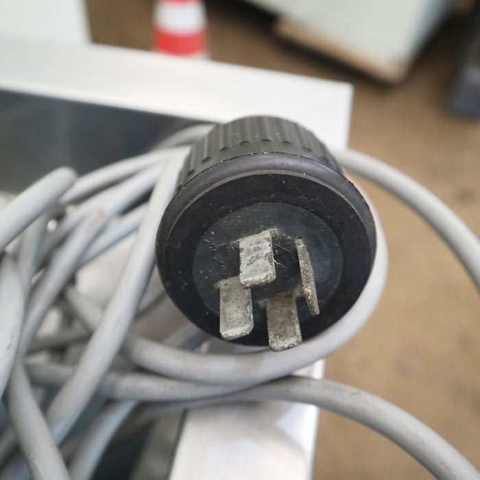 【中古】 乾式自動皮むき装置 DP-20 馬場鐵工所 2014年 スマートピーラー 皮剥ぎ じゃがいも 里芋 ニンジン 【動産王】千葉☆送料無料