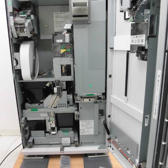 【中古】券売機 VT-G20M グローリー 2016年 GLORY 高額紙幣対応 新500円硬貨対応【動産王】富山☆送料無料