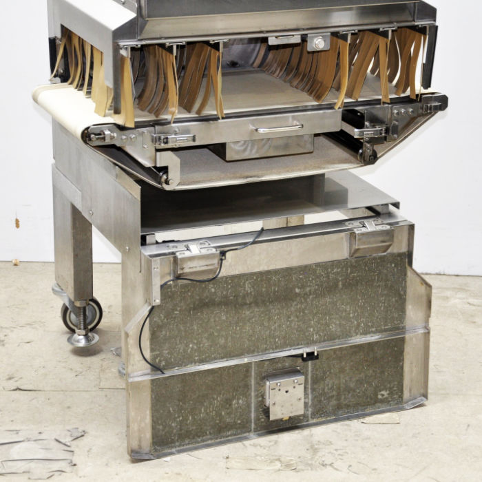 【中古】 X線異物検査装置 NX-701Gf 日新 2003年 X線異物検出機 コンベヤ式 金属検出機 【動産王】大阪☆送料無料