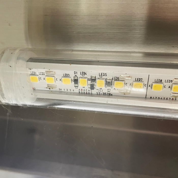 中古｜小型対面冷蔵ショーケース KA401B3 大和冷機工業 2019年 業務用 ダイワ ｜動産王｜千葉｜引取｜送料別