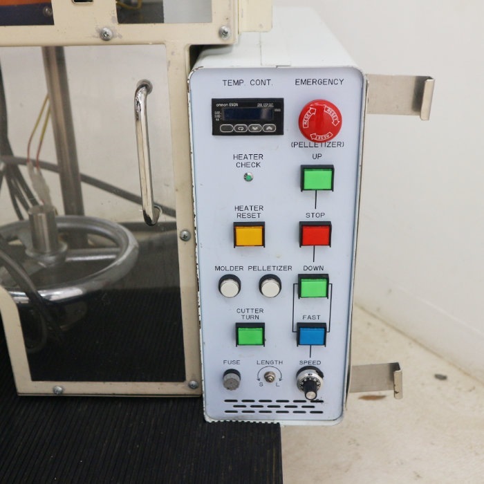 中古|ハンドトゥルーダ PM-1 東洋精機製作所 2011年 試験片作製用の簡易な手動射出成形機|動産王|千葉|引取|送料別