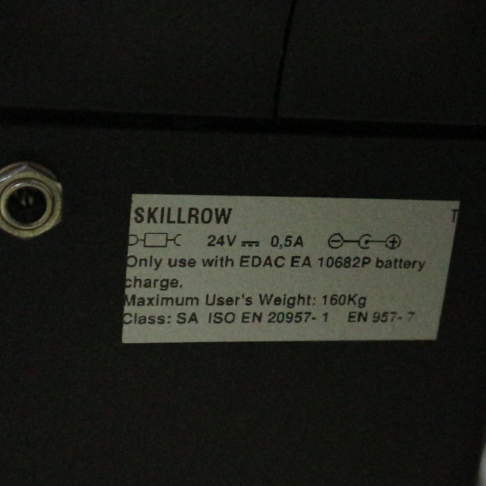 【中古】スキルロウ Technogym DJR0NDトレーニング フィットネス アウトドア 2018年 テクノジム【動産王】千葉☆送料無料