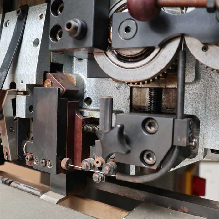 【中古】針金綴機 ACH-25/40 ホリゾン Horizon 1995年 平綴じ 中綴じ  【動産王】千葉☆送料無料